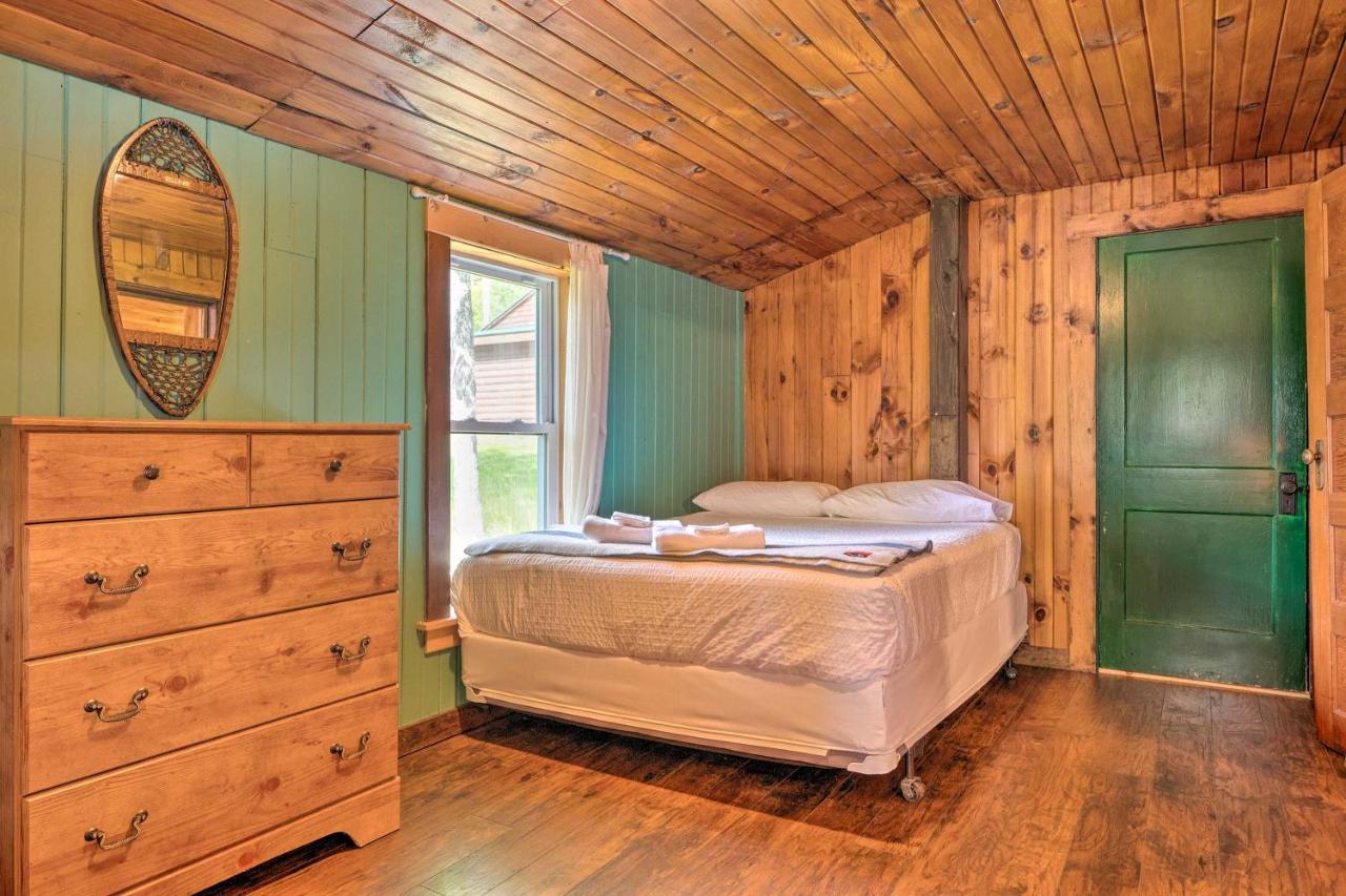 Rustic Cabin Retreat On Rangeley Lake! エクステリア 写真