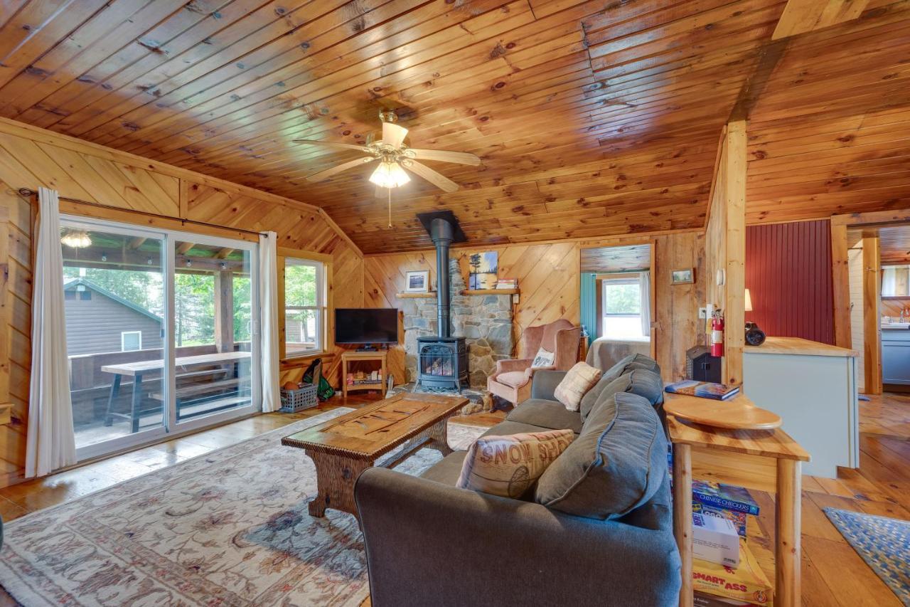 Rustic Cabin Retreat On Rangeley Lake! エクステリア 写真
