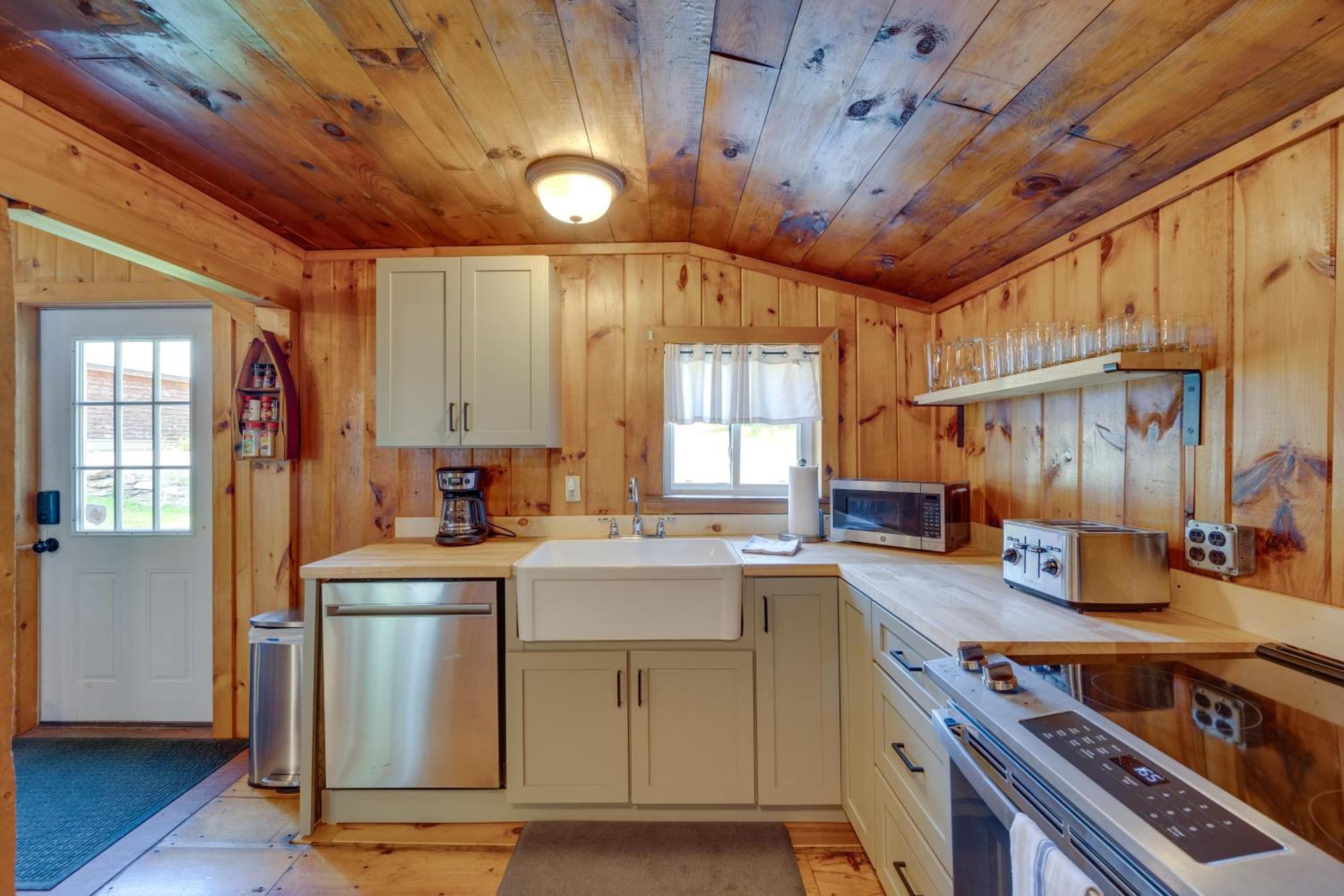 Rustic Cabin Retreat On Rangeley Lake! エクステリア 写真