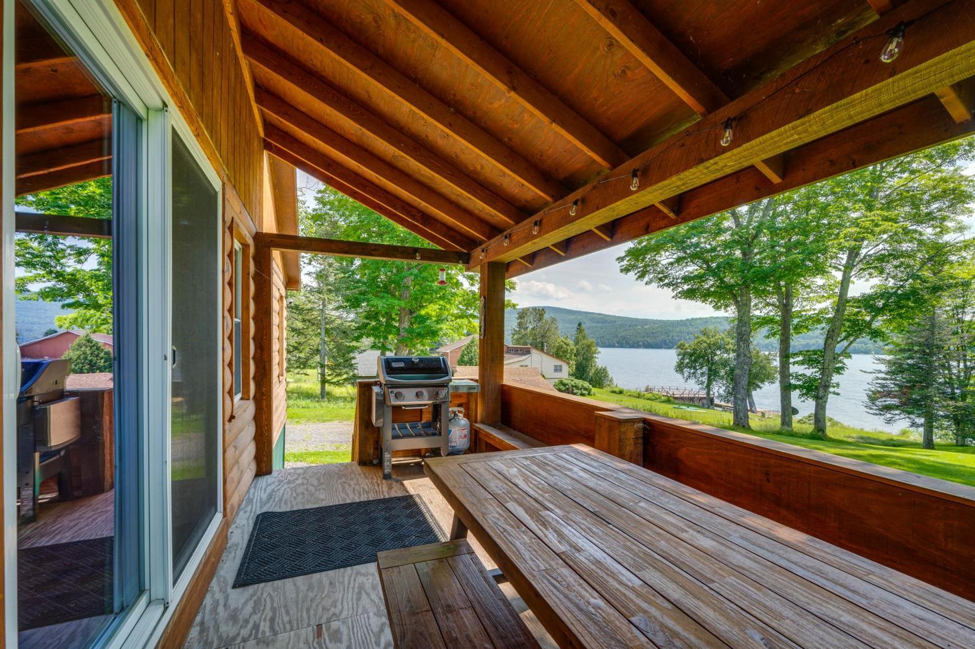 Rustic Cabin Retreat On Rangeley Lake! エクステリア 写真